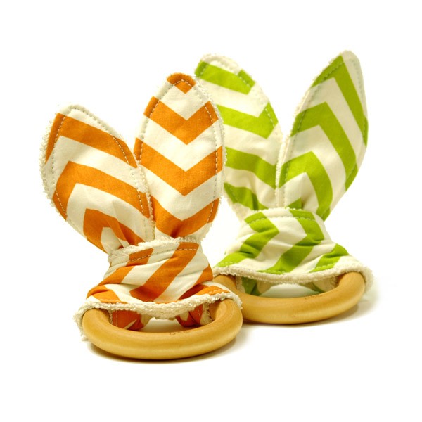 Organic Wooden Teething Ring – Chevrons