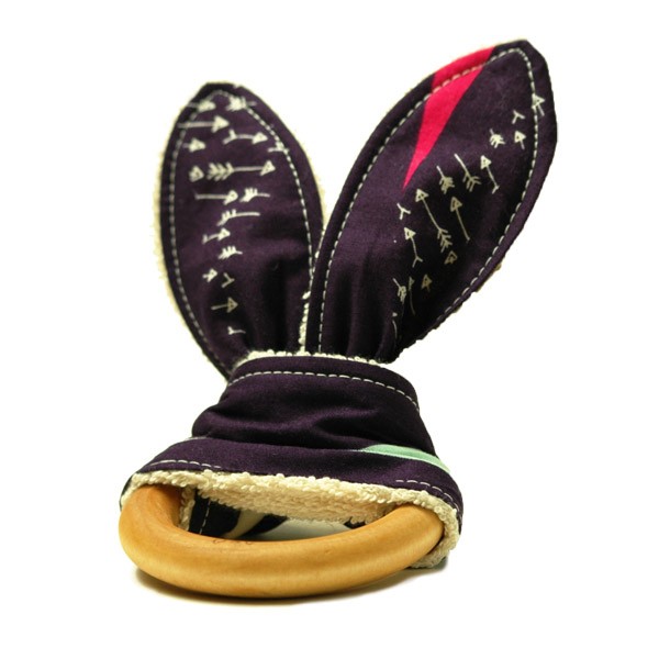 Organic Wooden Teething Ring – Plum